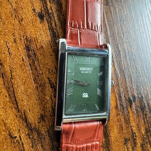 Rare Vintage Seiko Slim tank Men Green Dial Dark Light Strap Formal Dress watch