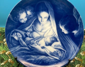 Vintage Kaiser Porcelain “Christ the Savior Is Born” – 1976 Seventh Edition