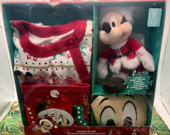 Disney- Mickey Mouse & Friends Baby Holiday Gift Set – Disney Store Exclusive – Christmas Gift Idea