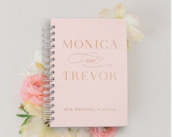 Personalized Wedding Planner Book: Floral Design with Gold Foil