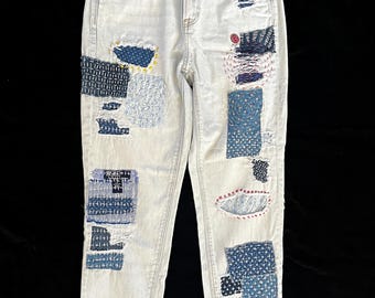 Vaqueros Sashiko Reciclados y Cosidos a Mano: American Eagle, Parches Reciclados, Talla 4