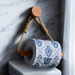 Suporte para toalhas de papel sem pregos – Toalheiro de cânhamo bege, gancho adesivo para banheiro, cabide para papel higiênico, armazenamento de parede sem furadeiras