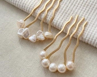 Natural Pearl Hair Comb - Minimalist Bridal Hair Accessories,Wedding Hair Comb, Gift for Bridesmaid ,  Wedding Pearl Jewelry