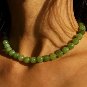 Green Beaded Gemstone Necklace - Minimalist Crystal Choker ,  Natural Stone Jewelry , Simple Boho Necklace