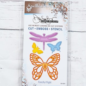 DESTASH Spellbinders meurt Pochoir gaufré - Vol fantaisiste - 4 Meurt dans le set