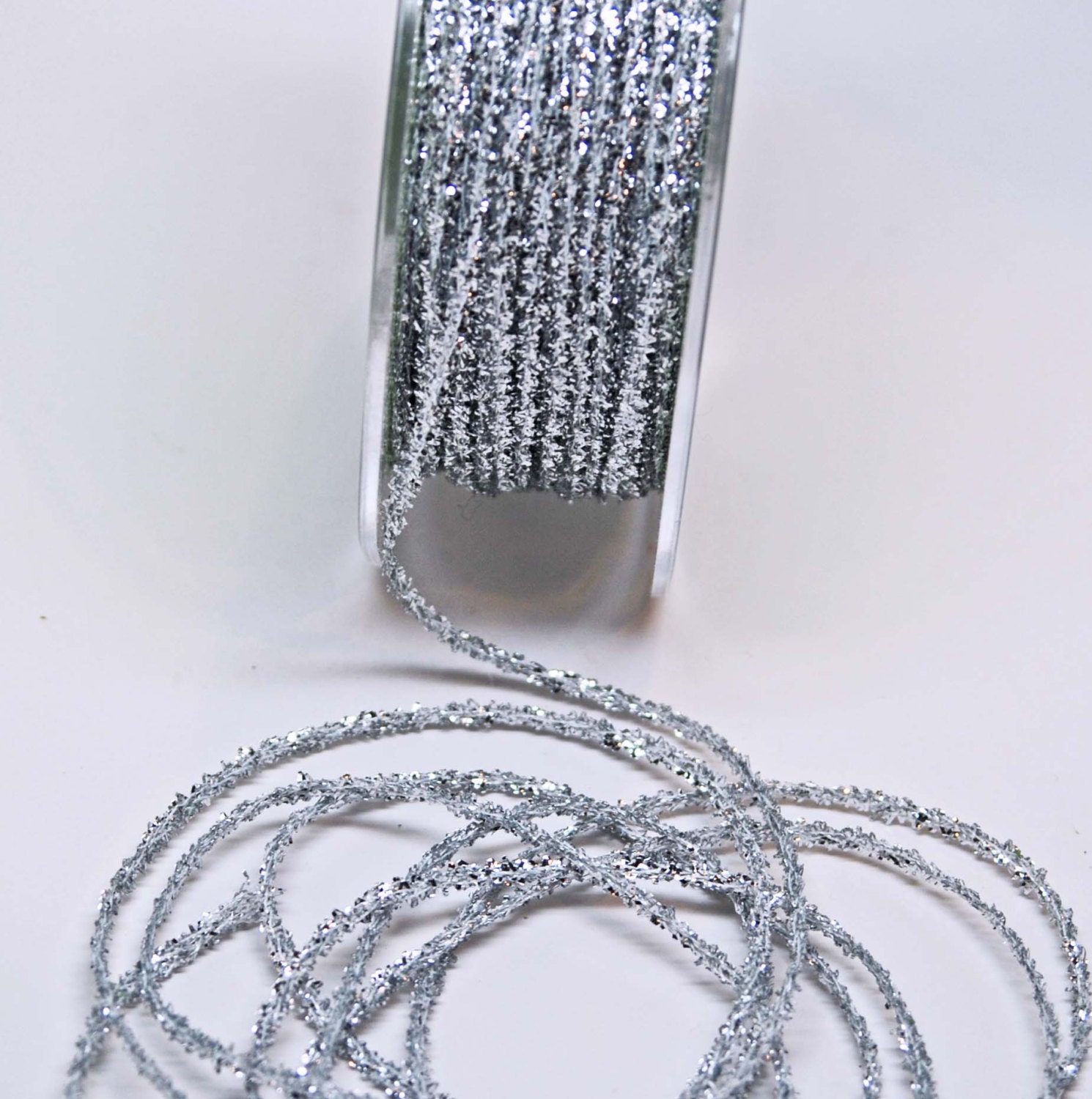 RANDY 25SS TWINKLE (SILVER） Amazon.com: Pack of 3000 Strands Iridescent Silver Christmas