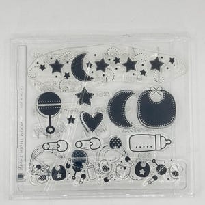 DESTASH PaperTrey Ink - Night Night Moon - Juego de sellos transparentes Babero para biberón de bienvenida para bebé