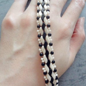 Wzór na bransoletkę z koralików DIY – Bransoletka StormDuo w kratkę (BB320) – Tworzenie biżuterii z koralików, samouczek w formacie PDF, pobieranie cyfrowe