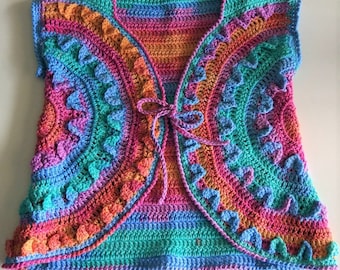 Ärmellose Sommer-Strickjacke für kleine Mädchen