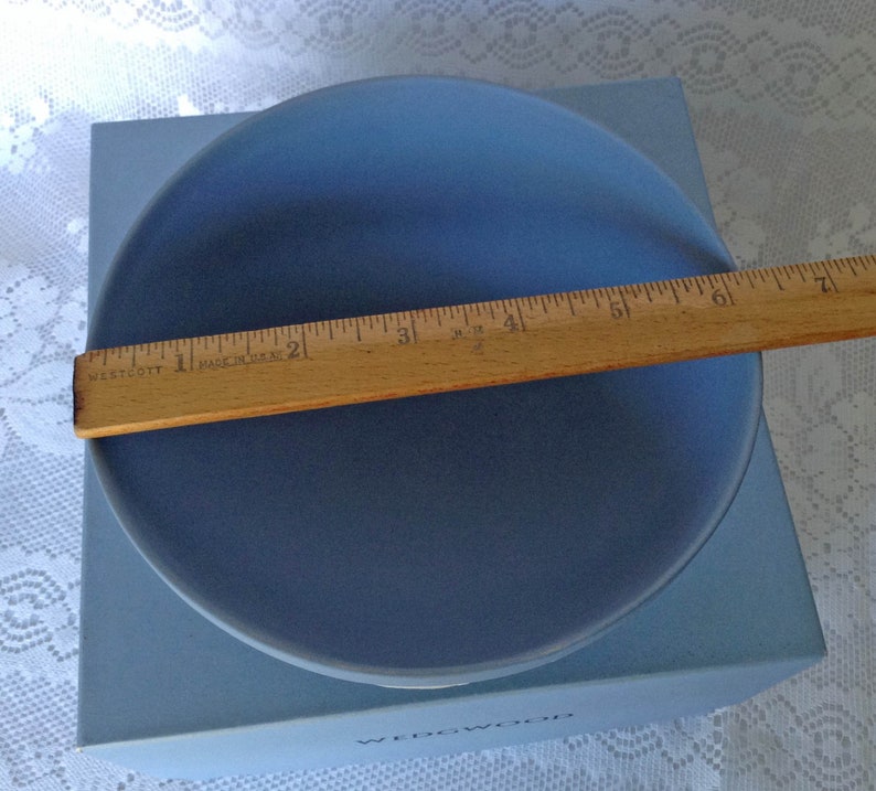 Wedgwood Jasperware Wedgwood Cream on Lavender Bowl MINT Condition Beautiful Pedestal Wedgwood Bowl New In Box