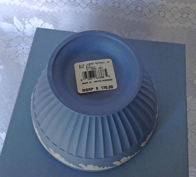 Wedgwood Jasperware Wedgwood Cream on Lavender Bowl MINT Condition Beautiful Pedestal Wedgwood Bowl New In Box