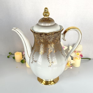 Coffee Pot Vintage Eberthal 6 Cup, West Germany, Gold Guilt Scalloped Footed, Gold Floral on Brown, MINT