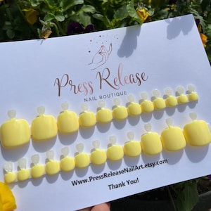 Press On Toe Nails- Banana Taffy