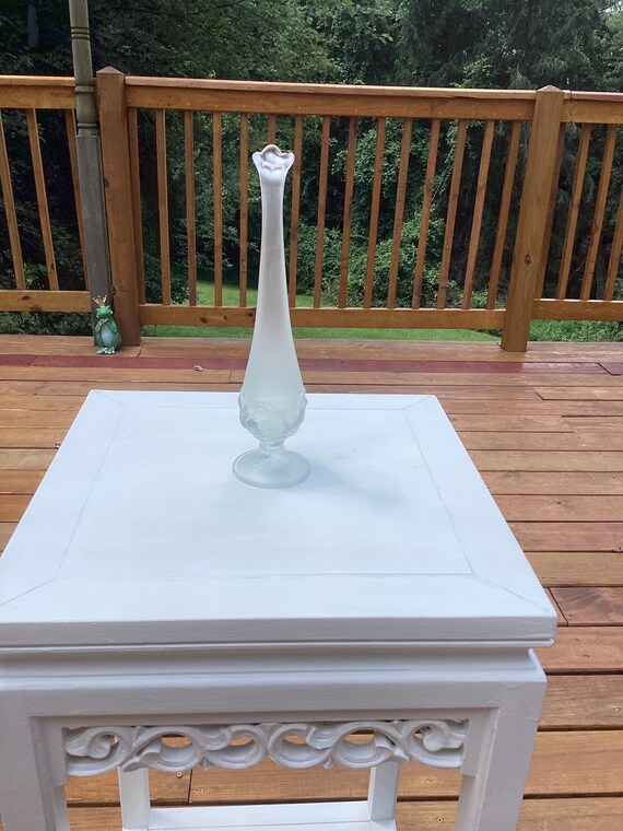 フェントン　花瓶　ヴィンテージ　① Vintage Fenton Pink Wheat Vase: Ruffled Overlay Glass - Etsy 日本