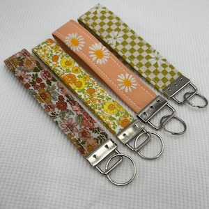 Vibrant Florals Keychain Wristlet Lanyard Key Fob - Handmade from Eco-Friendly Upcycled Fabric - Vintage Inspired Flowers