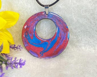 Hand Painted Iridescent Center Hollow Pendant Necklace