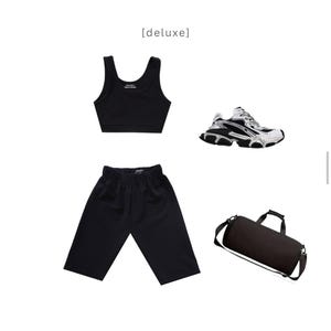 Completo biker shorts e crop top – Completo due pezzi da donna per il tempo libero o lo streetwear / Prodotto in Ucraina da OUCH