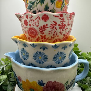 Display Risers for Pioneer Woman Measuring Cups - Set of 3, Farmhouse Decor