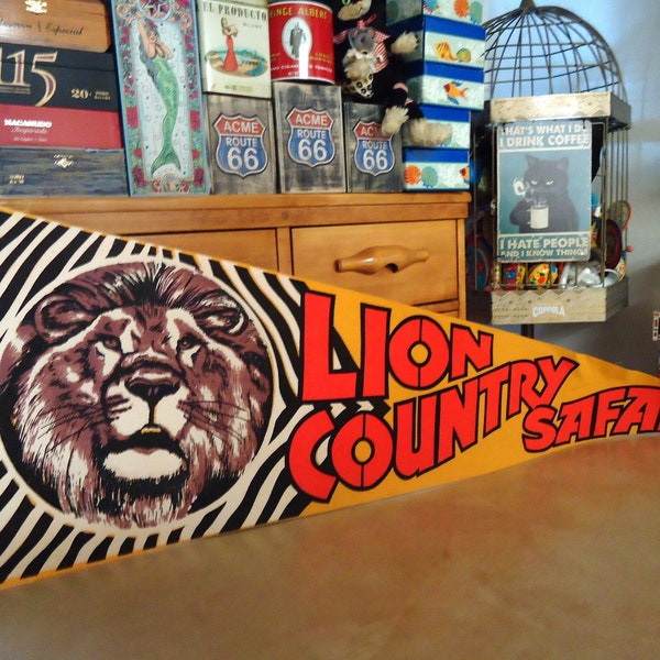 LION SAFARI PENNANT, Lion Country Safari, Felt Pennant, Souvenir, Drive Through Cageless Zoo, Amusement Park, Explore Now!, embrace123@etsy