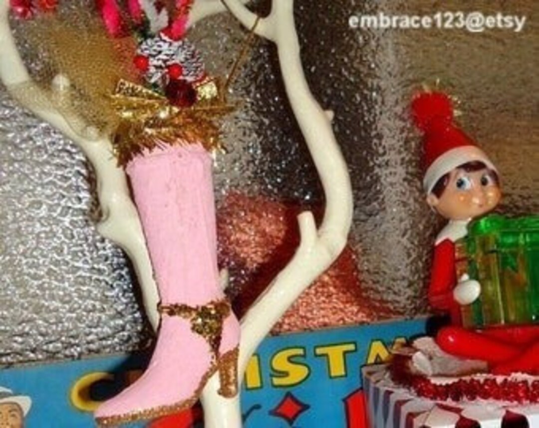 christmas-boot-ornament-pink-high-heel-boot-paper-mache-chenille