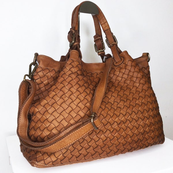 Cognac gewebte Ledertasche, weiche gewebte Handtasche, Ledertasche Frau, handgemachte Umhängetasche, große Einkaufstasche, moderne Leder-Umhängetasche, Elow