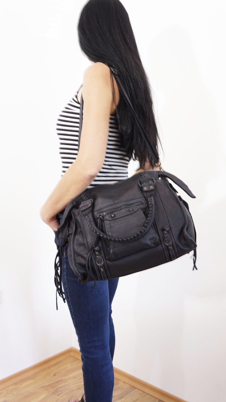 Black Italian Leather Bag, Customizable, Soft Leather Crossbody Purse, Italian Handmade Leather Handbag, Soft Leather Bag zipper, ACKER image 3