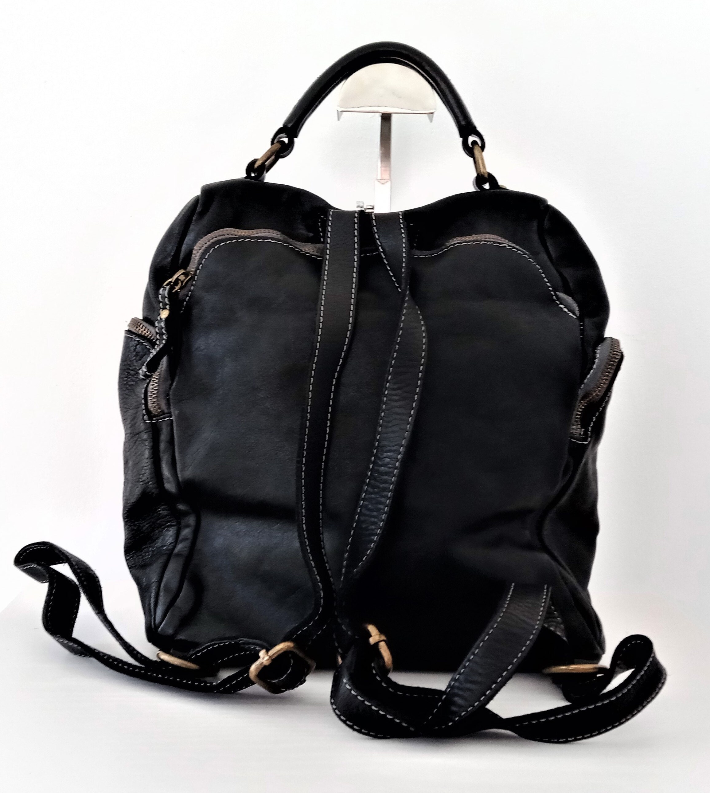 Medium Black Leather Backpack - Soft Italian Leather Dakota Soft Italian Leather Backpack - L main image 4