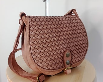 Baby pink Italian Woven Leather Crossbody Bag, Soft Italian Woven Leather Purse, Customizable Soft Handbag, Soft Woven Shoulder Bag, Gemma