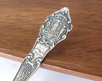 Equal rights commemorative souvenir, WYOMING women's vote, suffragette, sterling silver state collectible spoon