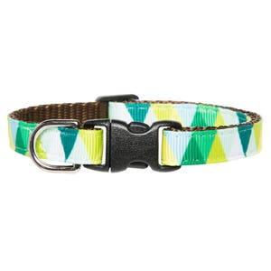 Cat Collar - "The Mountaineer" - Green Triangles