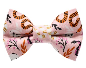 Nœud papillon chat - « Si vous l'osez » - Halloween têtes de mort + serpents Nœud papillon pour collier de chat / Halloween d'automne / Chat, chaton + petit chien