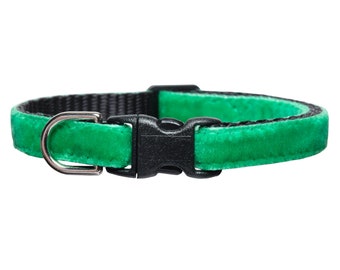 Cat Collar - "The Big Dill" -  Breakaway / Holiday Green, Velvet /  Christmas, Winter / Cat + Kitten