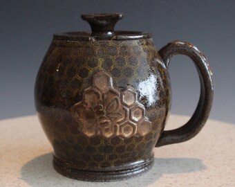 Handmade Lidded Coffee or Tea Cup Mug Bee Honeycomb 22 Ounces