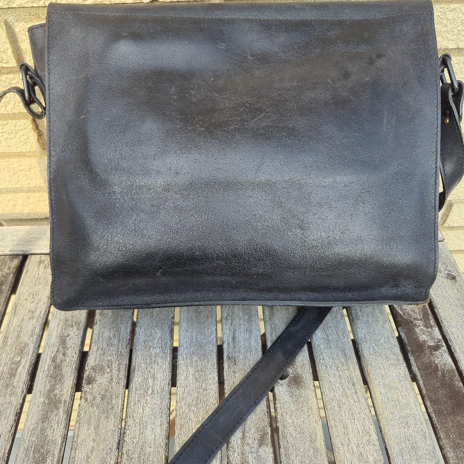 Vintage Diesel Black Leather Bag: Italian Crafted Logo Detail