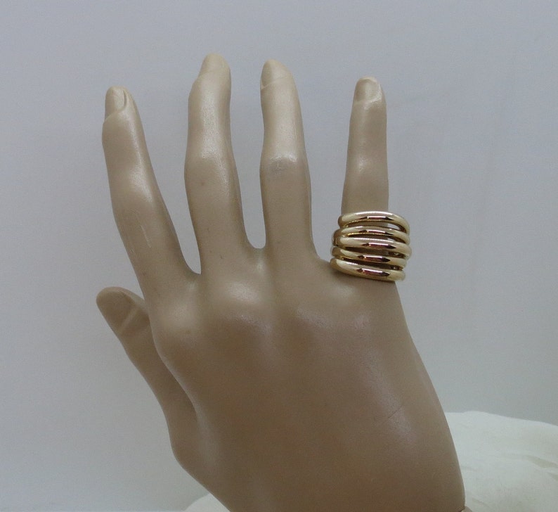 Puffy 14K Yellow Gold Ring SZ 5.25