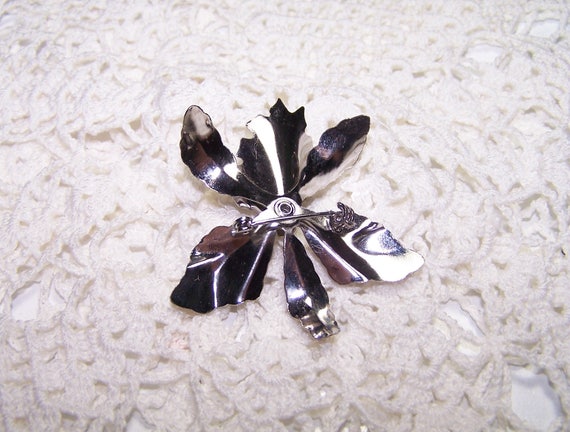 Vintage Silver Tone Orchid with Pearl Center Flow… - image 2
