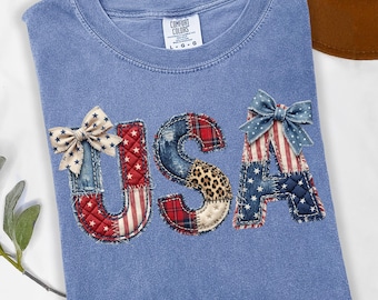 Camiseta con la bandera estadounidense, camiseta Comfort Colors con estampado de patchwork falso para el 4 de julio, camiseta del Día de la Independencia, camiseta de 250 años, solo estampado, no es un parche.