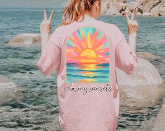 Chasing Sunsets Shirt, Summer Beach Comfort Colors Shirt, Summer Aesthetic Shirt, Trendy Vacation Shirt Boho Summer Vibes Tee Sunset Lover