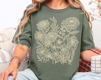 Comfort Colors® Vintage Pressed Flowers Shirt, Boho Cottagecore Sweatshirt, Wildflowers Shirt Gift for Gardener Floral Shirt