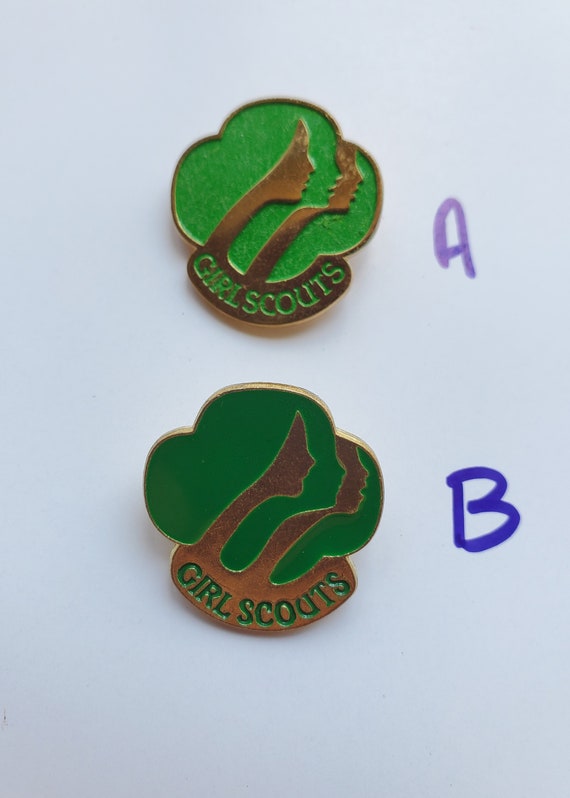 Vintage EUC 1980 80 Girl Scout Pin Brooch Badge E… - image 3