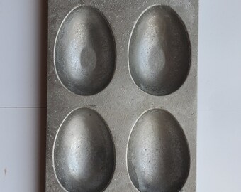 Vintage EUC Easter Egg Half Shell Chocolate  Ice Cream Mold Mould Cake Muffin Pan Silver Metal With Hanging Hole Décor Display Chocolatier