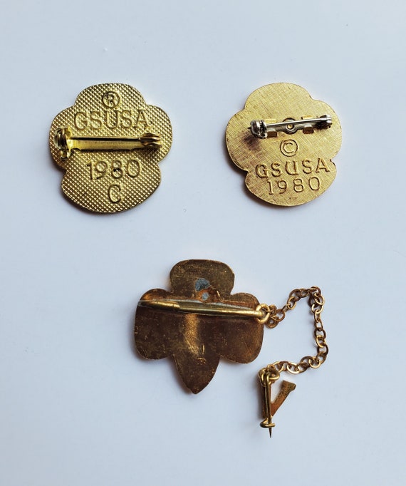 Vintage EUC 1980 80 Girl Scout Pin Brooch Badge E… - image 2
