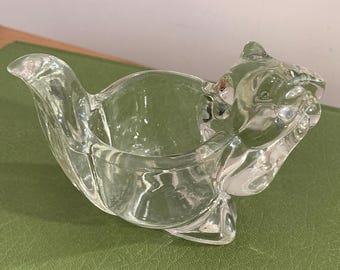 Adorable portavelas de cristal vintage de Avon con forma de ardilla para velas pequeñas.