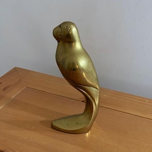 Mid-Century Modern Solid Brass Parakeet Bird Sculpture - Hollywood Regency – MCM Minimalist Vintage Decor
