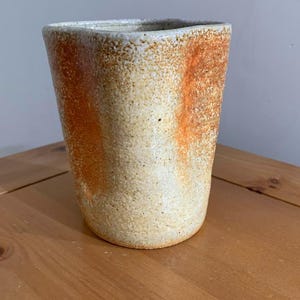 Rustic Signed Studio Pottery Vase – Wavy Form, Speckled Earth-Tone Glaze, Hand-Thrown Ceramic