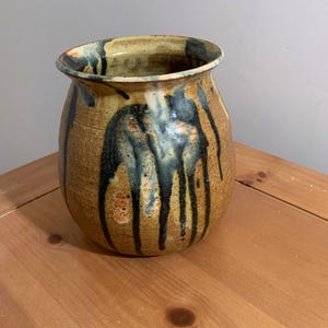 Studio Pottery Vase – Hand-Thrown Stoneware with Drippy Glaze Signed, Rustic Farmhouse, Utensil Holder