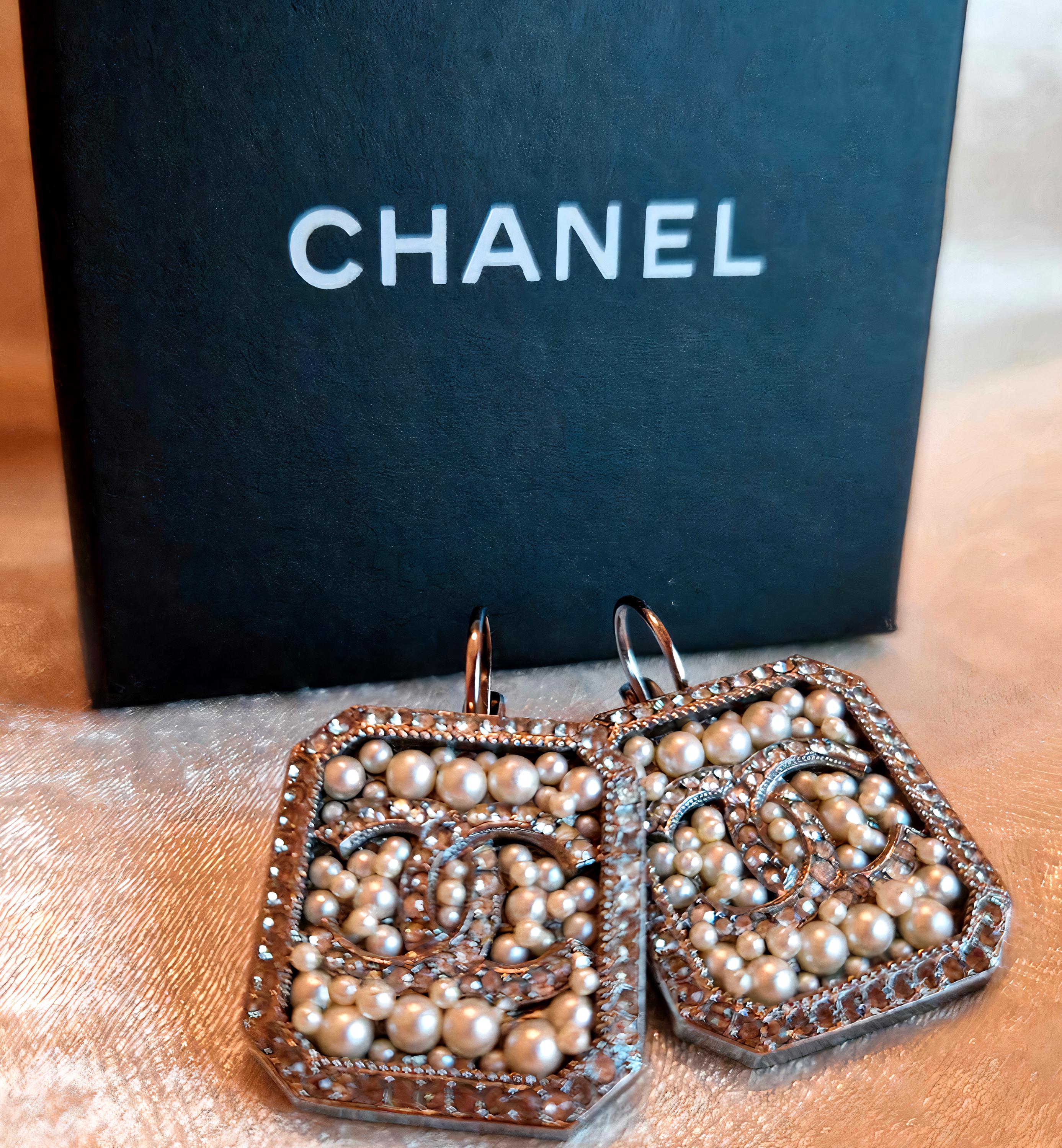 Rhinestone chanel earrings España