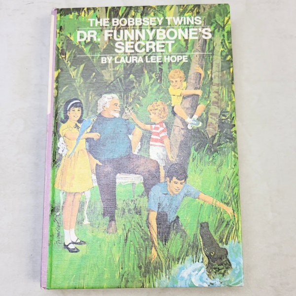 Vintage 1972 Bobbsey Twins Book #65 DR FUNNYBONE'S SECRET Hard Cover Laura Lee Hope