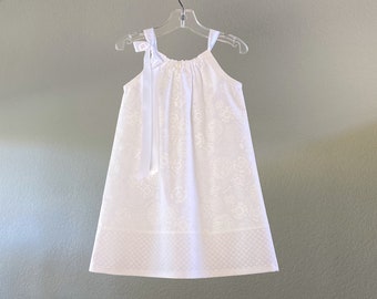 Girls White Summer Dress, Perfect Beach Dress! Pullover Sun Dress with Ribbon Ties, White Photo Shoot Dress, Flower Girl Dress, Sizes 12m-10