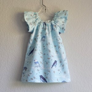 Robe bleu oiseau pour fille : robe paysanne faite main en flanelle de coton à manches flottantes (taille 12 m - 5)